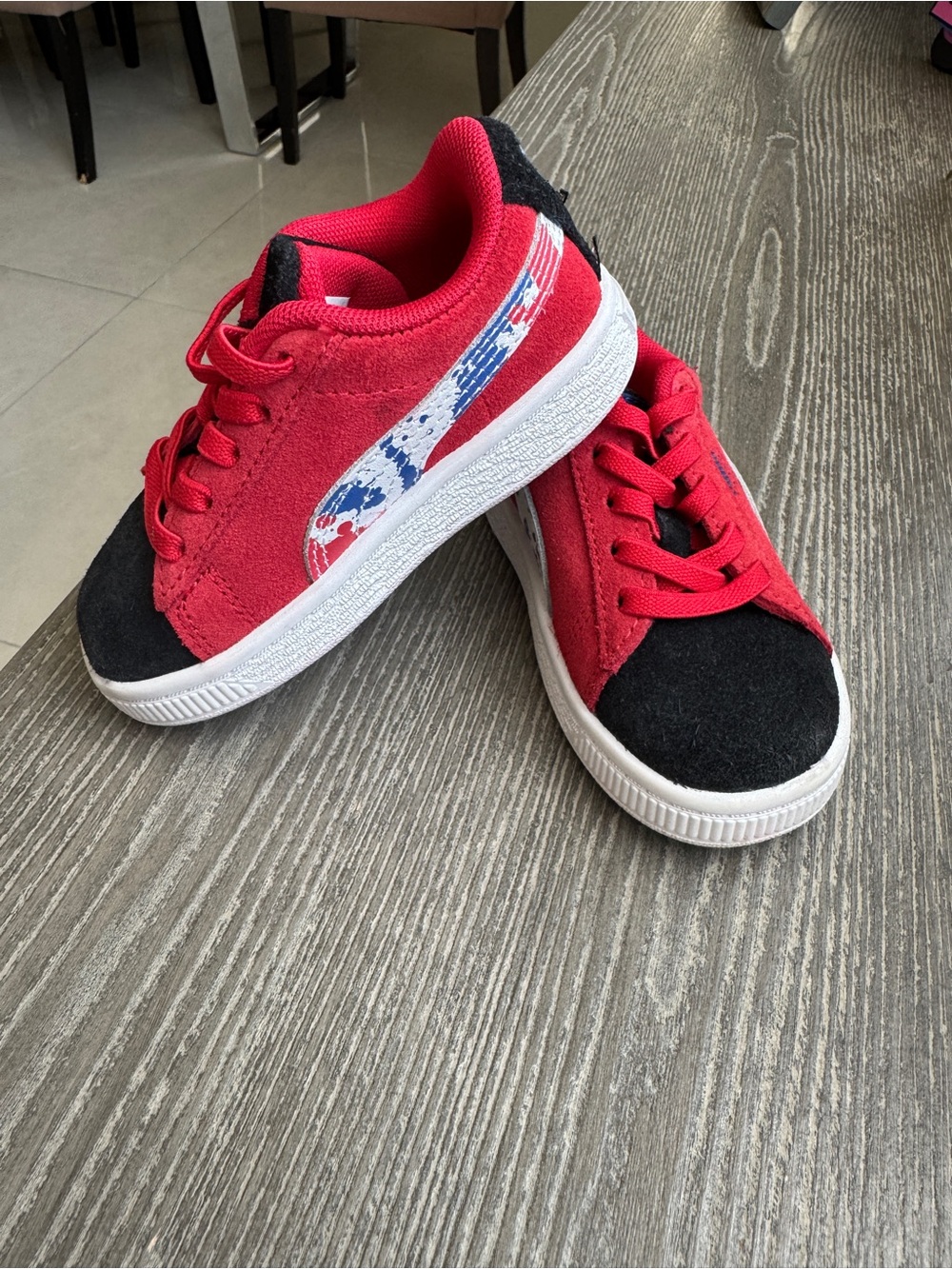 PUMA Kids Suede Splash Sneakers - Picture 2 of 9